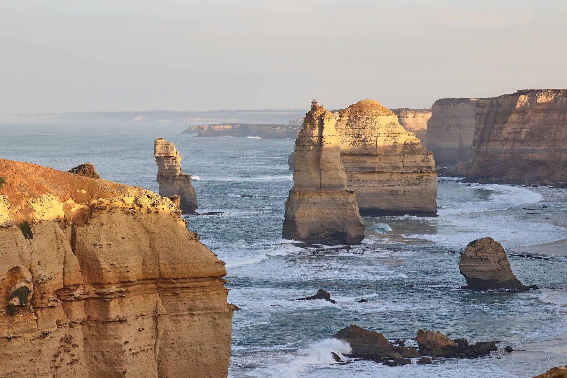 Twelve Apostles Cliff Formation